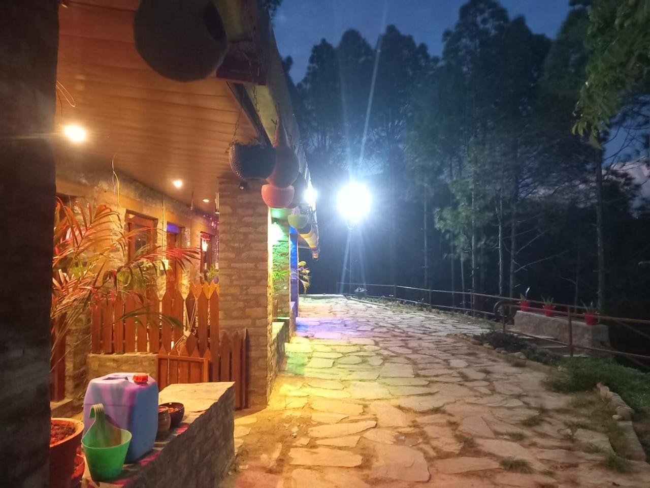 Nature Villaas Basa Homestay Pauri 외부 사진