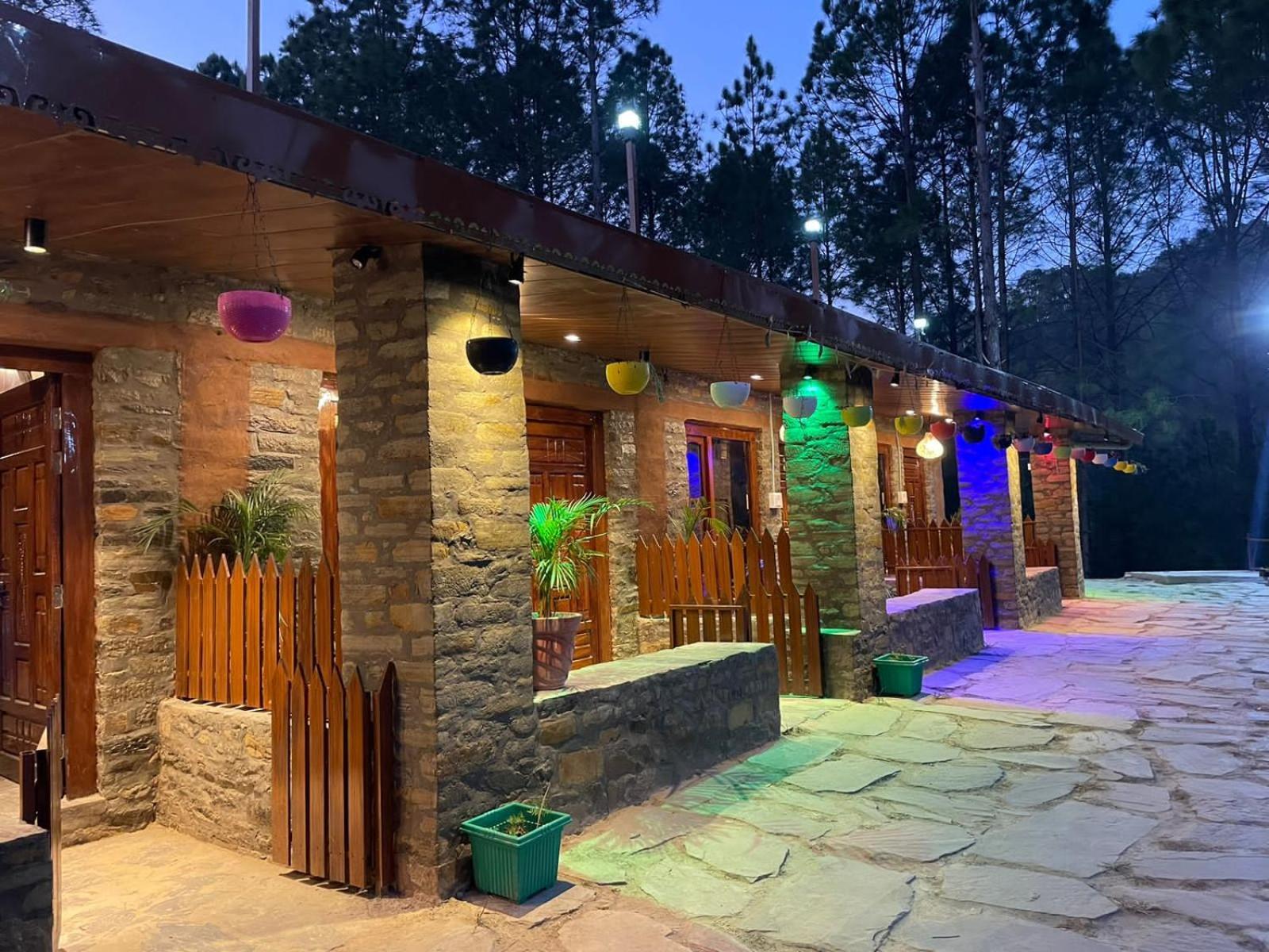 Nature Villaas Basa Homestay Pauri 외부 사진