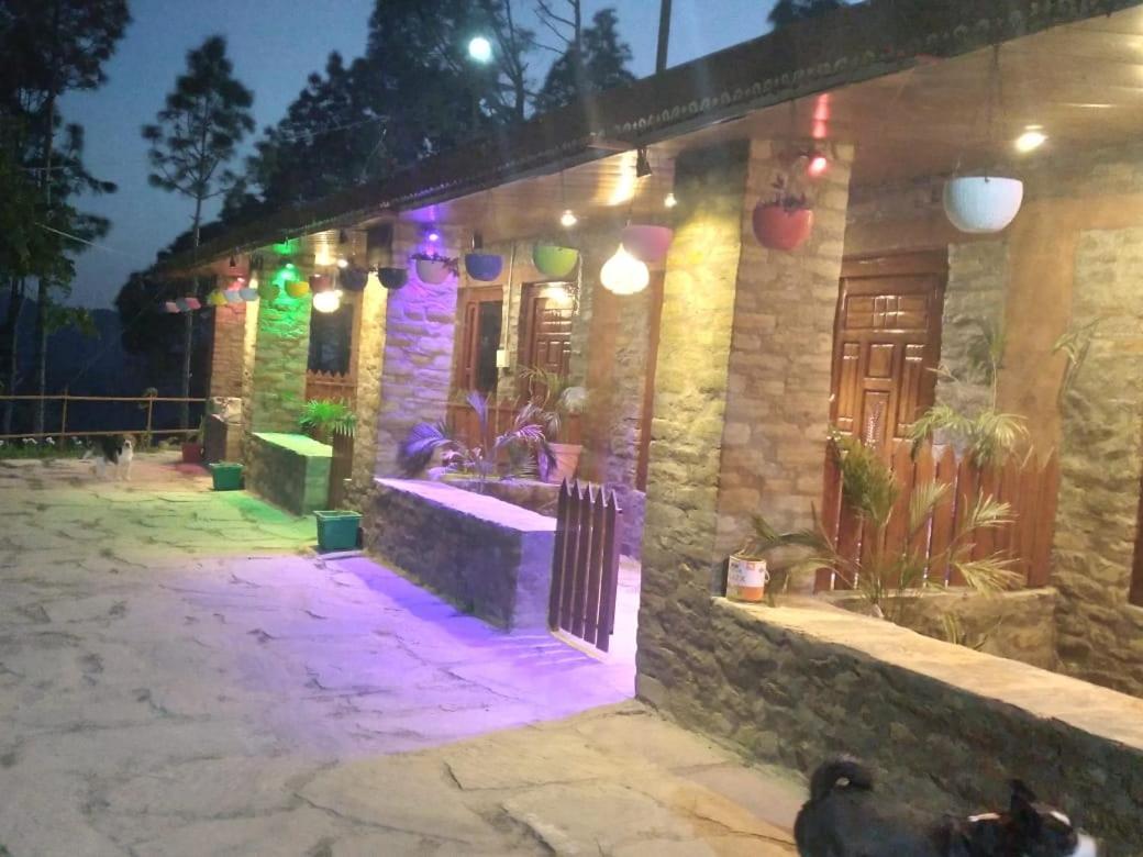 Nature Villaas Basa Homestay Pauri 외부 사진