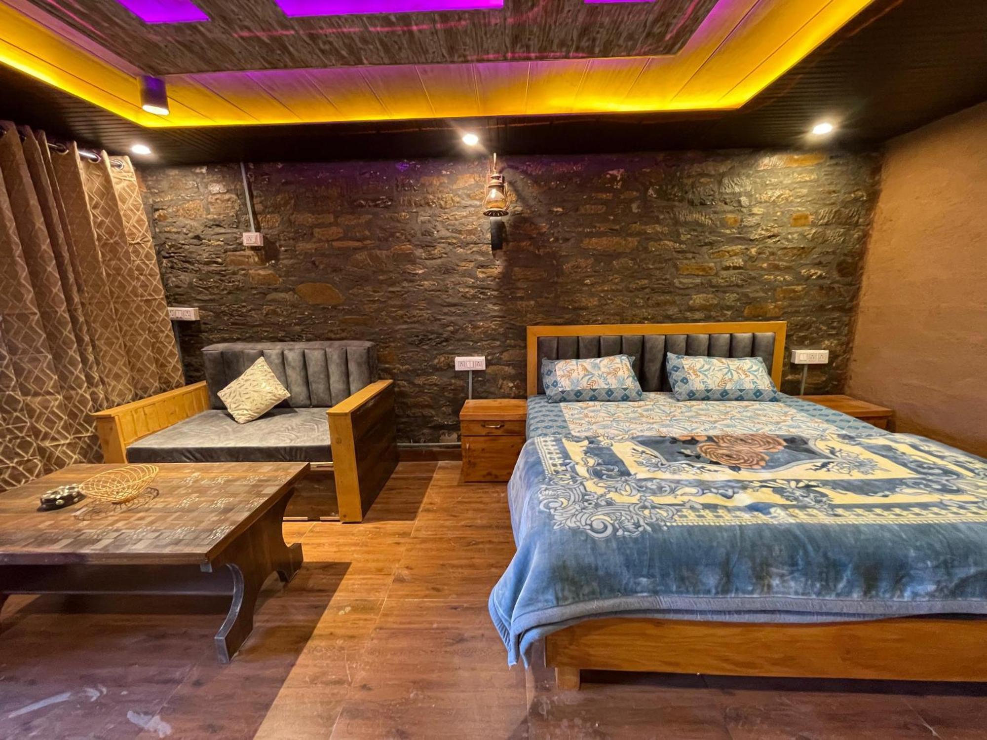 Nature Villaas Basa Homestay Pauri 외부 사진