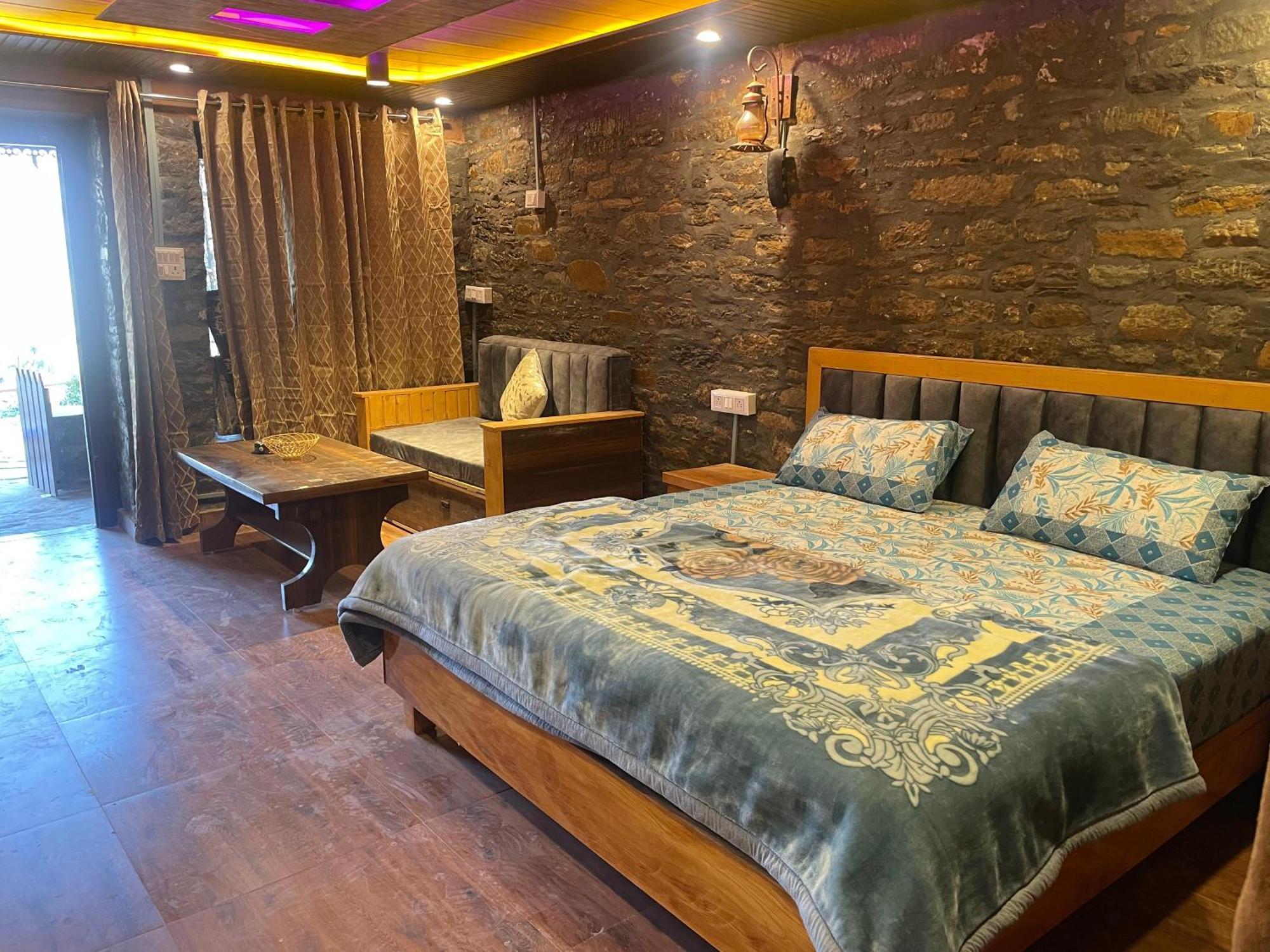 Nature Villaas Basa Homestay Pauri 외부 사진
