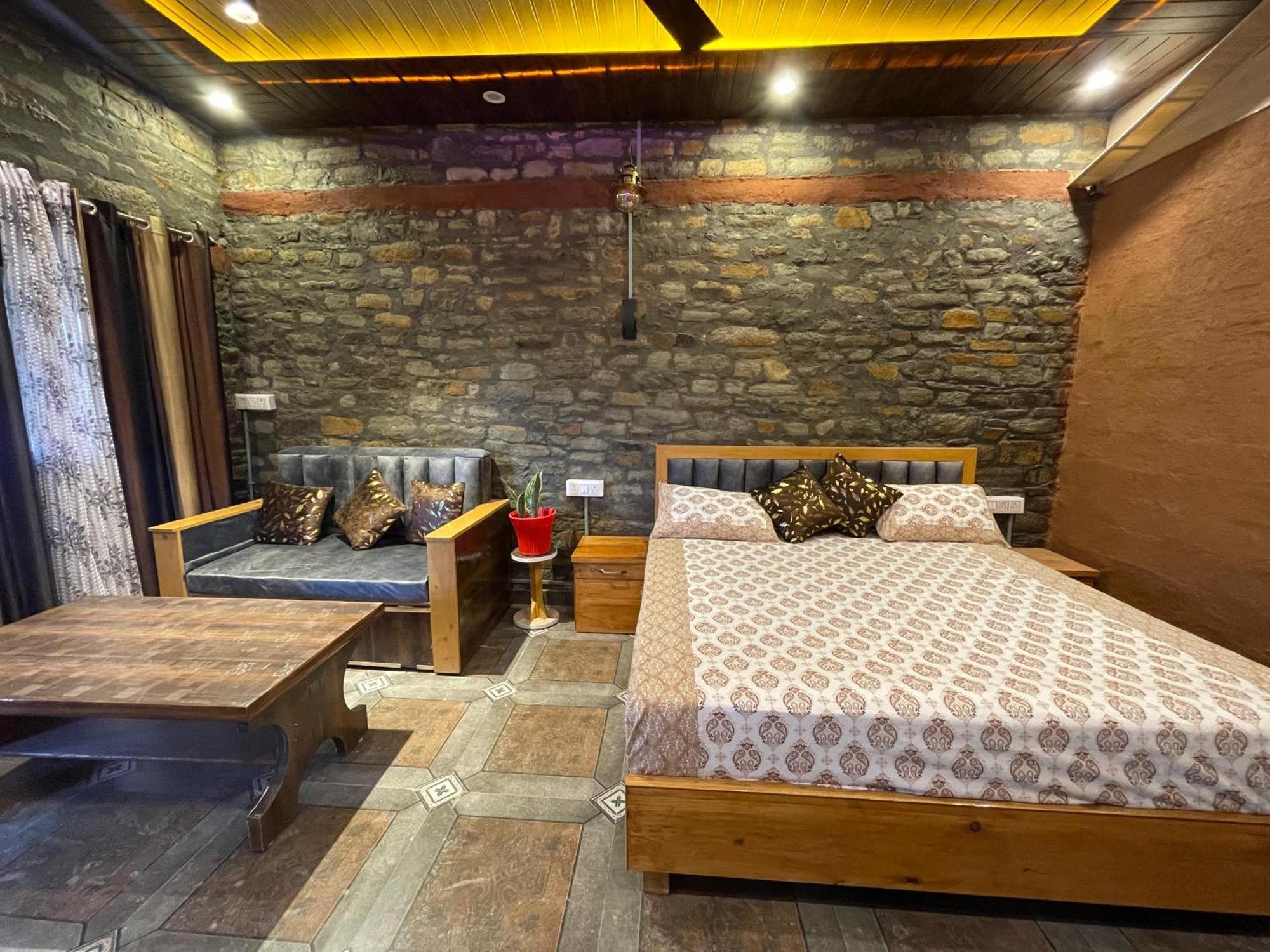 Nature Villaas Basa Homestay Pauri 외부 사진